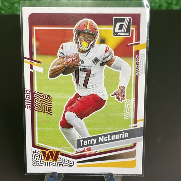 10. Panini Lot of 11 Cards Washington Commanders Football Trading Cards 🏈 - Picture 8 of 11